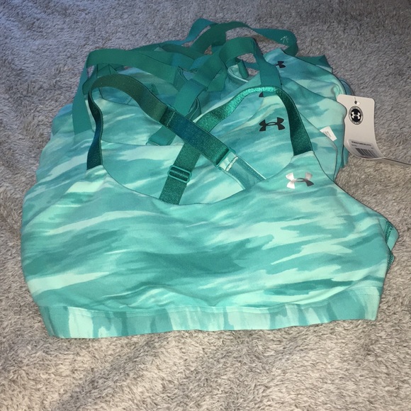 Under Armour Heat Gear Padded Sports Bras !! - Picture 1 of 6